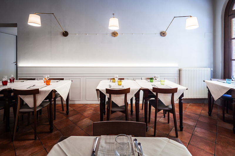 Restaurant Pizzeria Tavern furniture for Quei Due Castelnuovo Berardenga